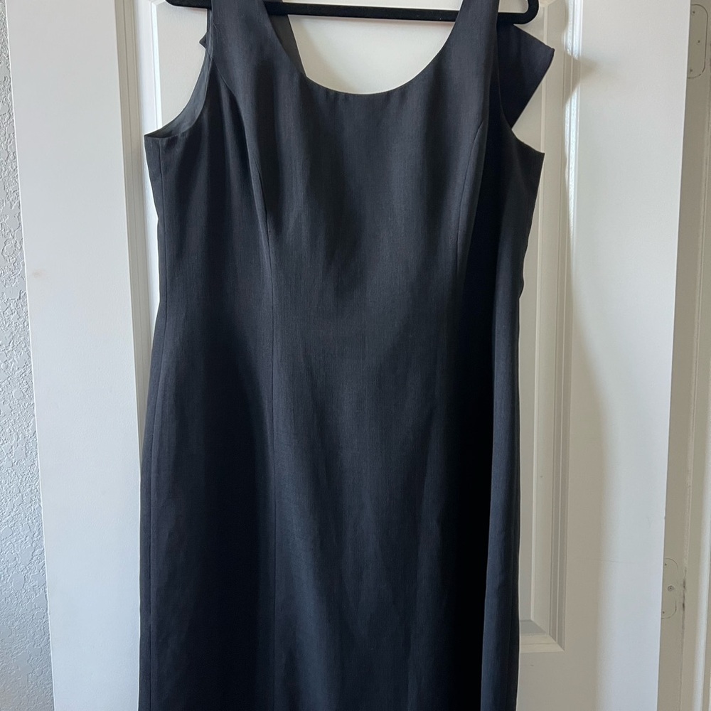 Chic Black Midi Dress